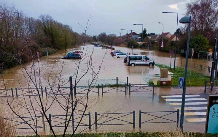 Flooding parking flooded